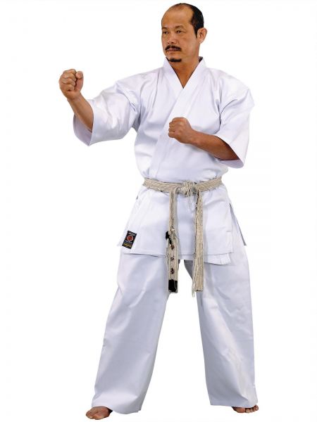 Weißer Karateanzug Full Contact 8 oz. von KWON Frontansicht